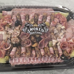 Platou Tradițional cu Produse Premium din Carne (2 KG - 8 Persoane)